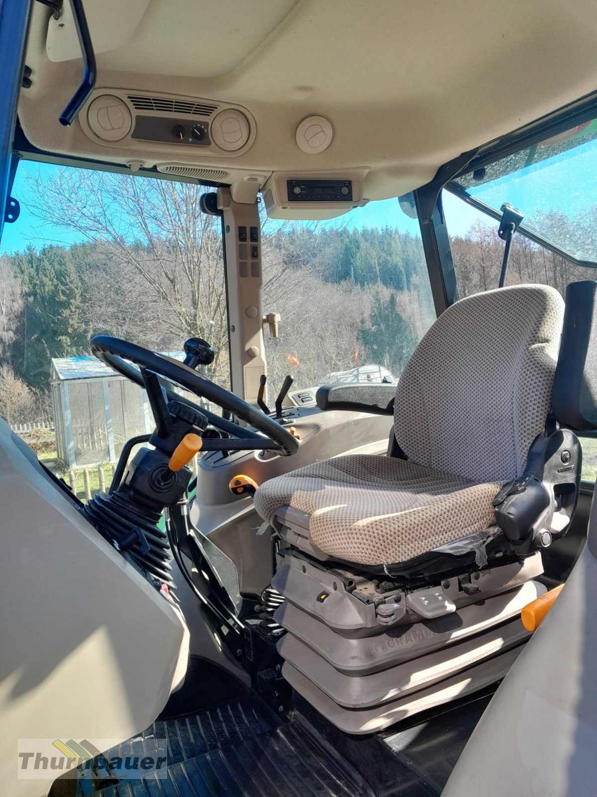 Traktor типа John Deere 5075 E, Gebrauchtmaschine в Bodenmais (Фотография 4)