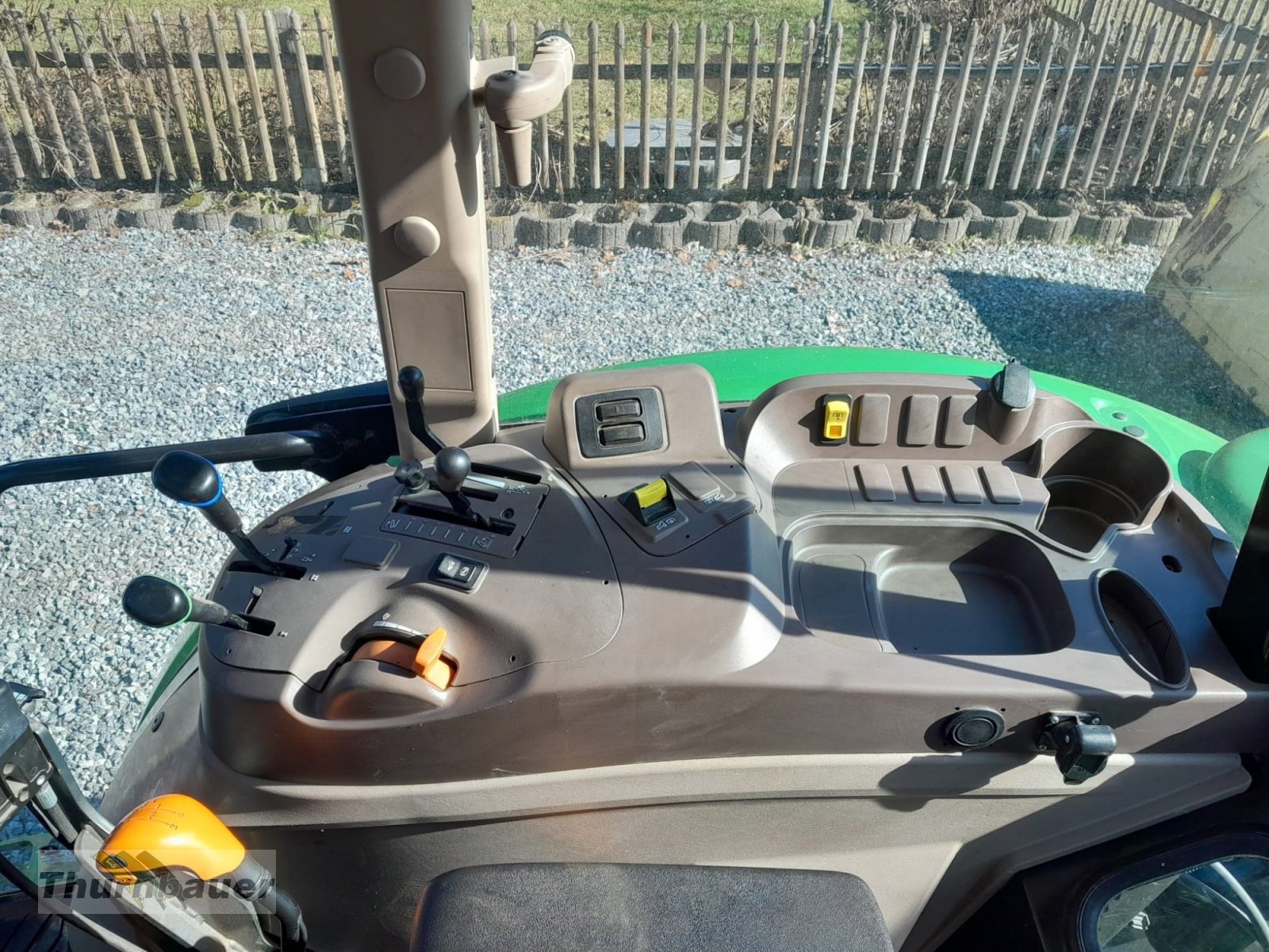 Traktor типа John Deere 5075 E, Gebrauchtmaschine в Bodenmais (Фотография 6)