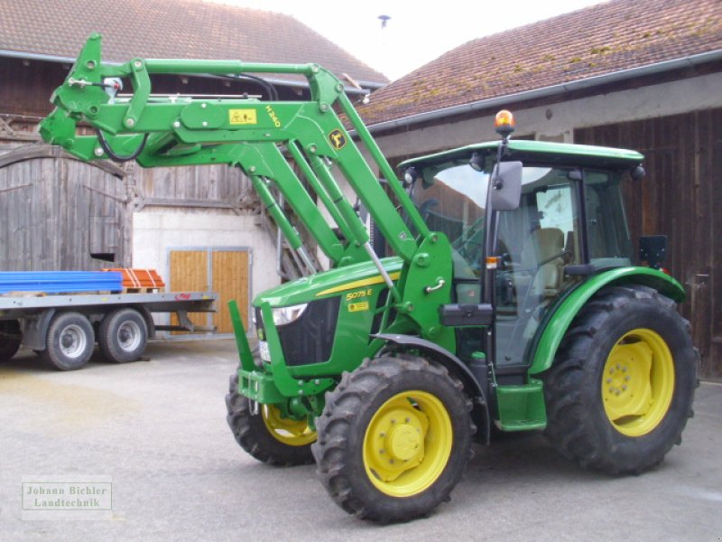 Traktor типа John Deere 5075 E, Gebrauchtmaschine в Unterneukirchen (Фотография 2)