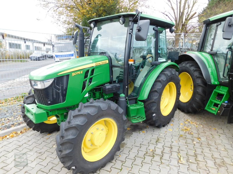 Traktor a típus John Deere 5075 E, Neumaschine ekkor: Gross-Bieberau (Kép 1)