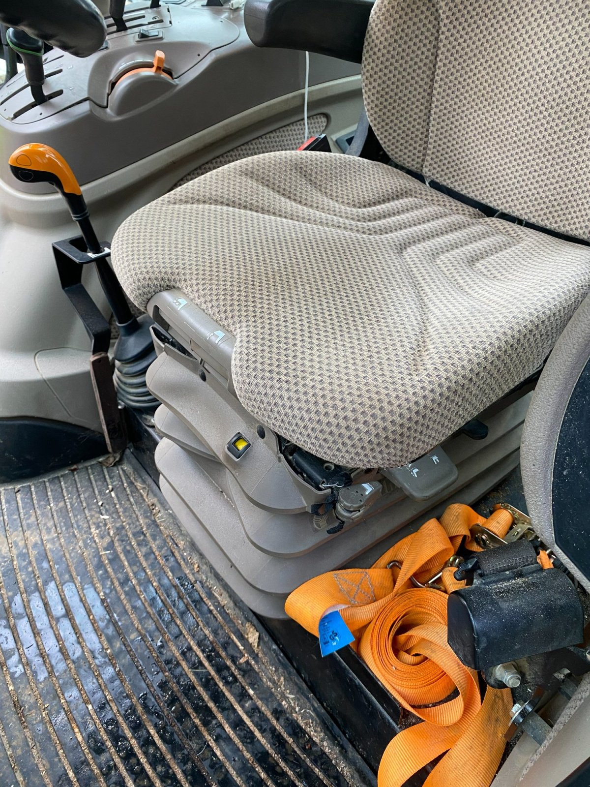 Traktor от тип John Deere 5075 M, Gebrauchtmaschine в Lauterhofen (Снимка 12)