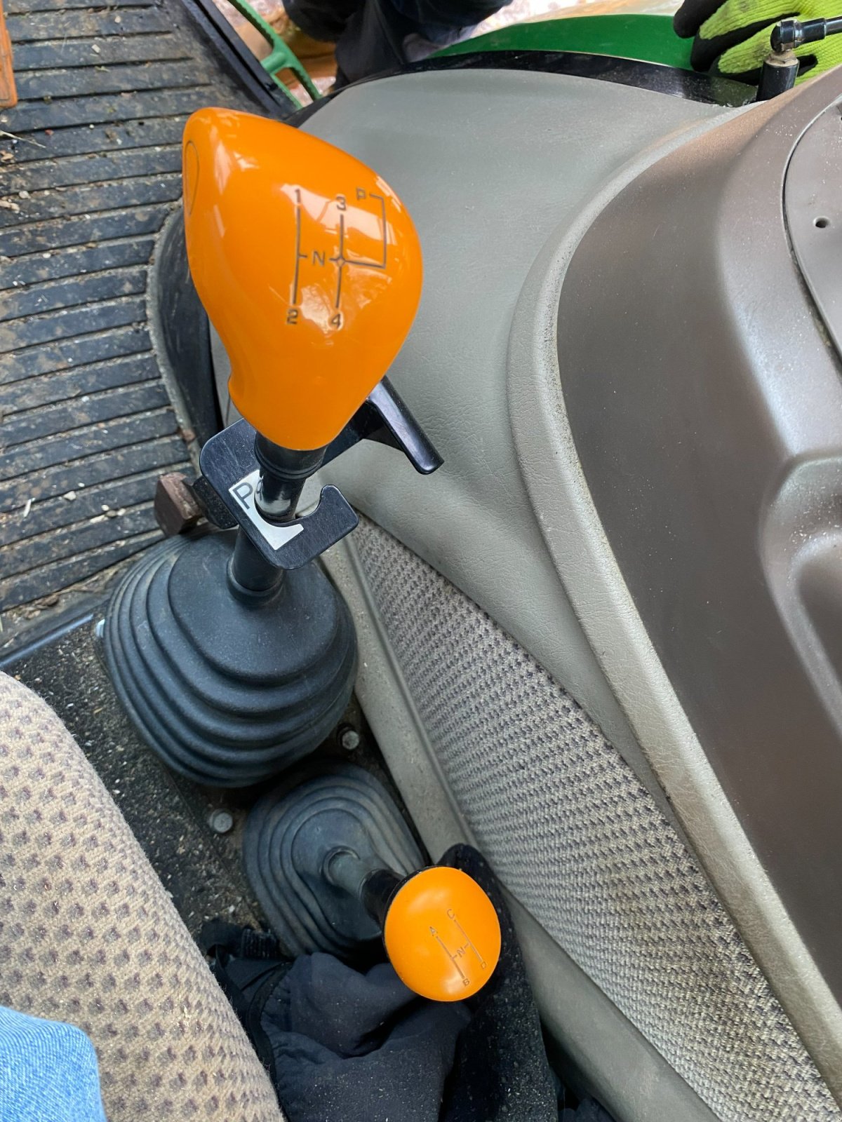 Traktor от тип John Deere 5075 M, Gebrauchtmaschine в Lauterhofen (Снимка 13)