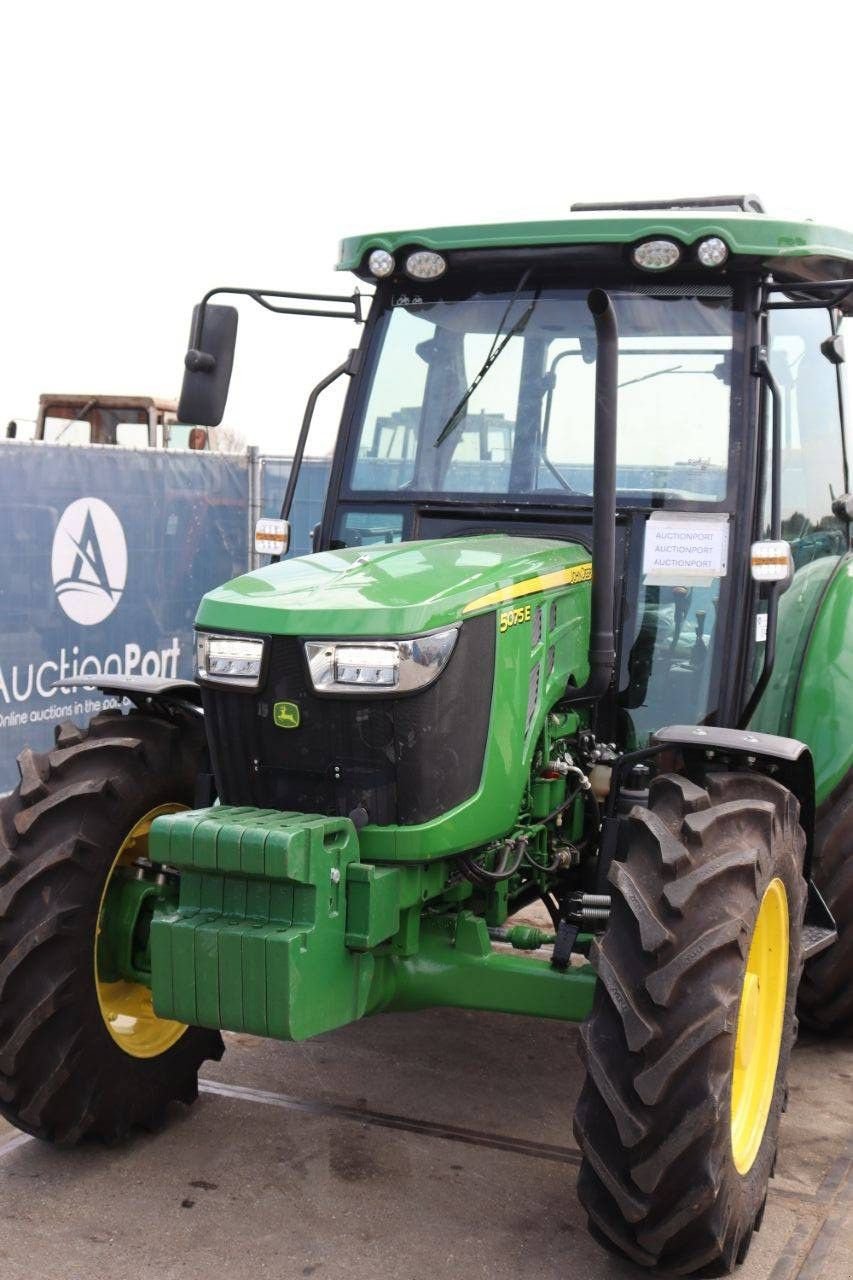Traktor typu John Deere 5075E 4WD, Gebrauchtmaschine v Antwerpen (Obrázek 11)