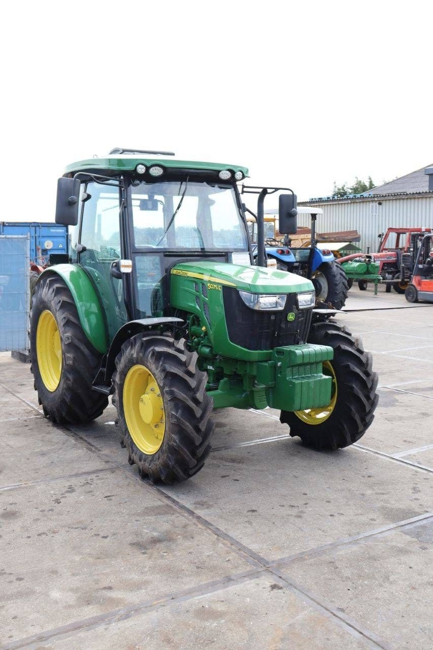 Traktor typu John Deere 5075E 4WD, Gebrauchtmaschine v Antwerpen (Obrázek 8)