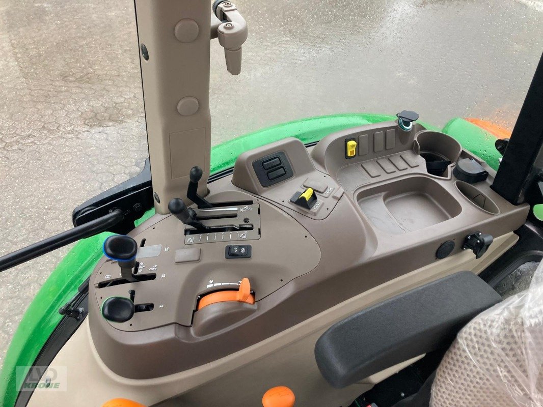 Traktor του τύπου John Deere 5075E Frontlader, Gebrauchtmaschine σε Alt-Mölln (Φωτογραφία 12)