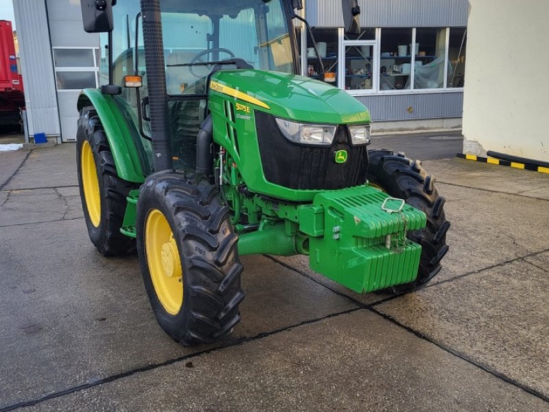 Traktor tipa John Deere 5075E, Gebrauchtmaschine u Wuppertal