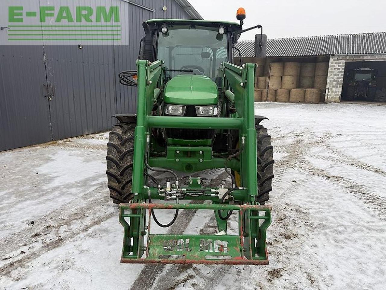 Traktor του τύπου John Deere 5075e, Gebrauchtmaschine σε SZEGED (Φωτογραφία 4)