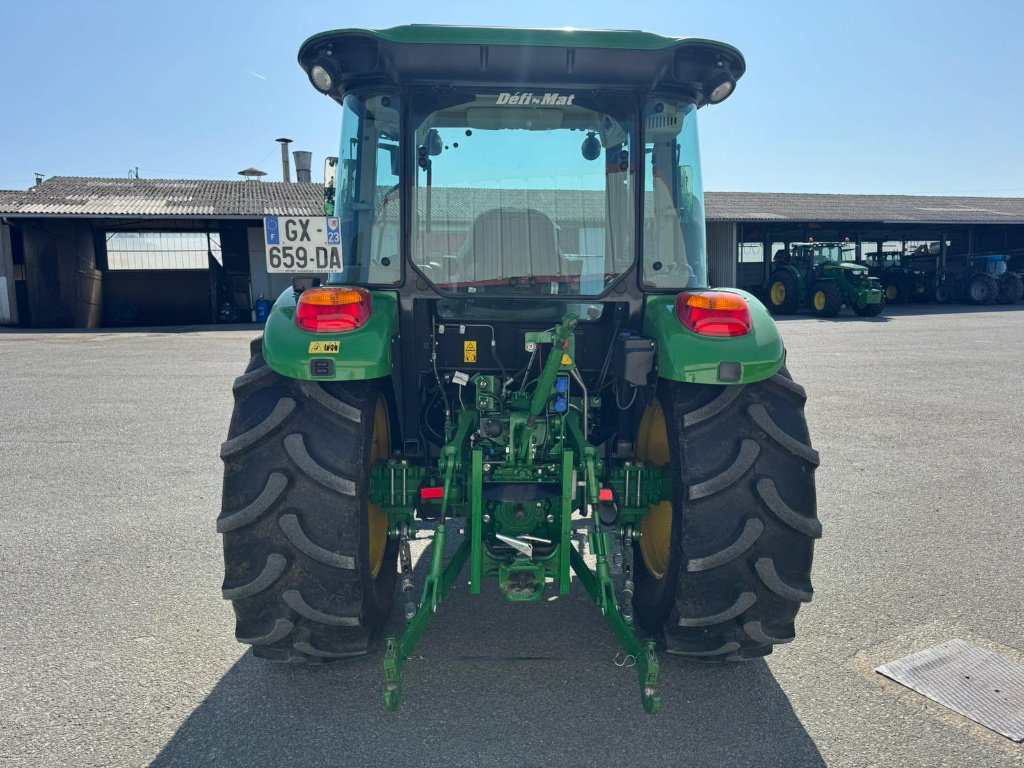 Traktor van het type John Deere 5075E, Gebrauchtmaschine in GUERET (Foto 5)
