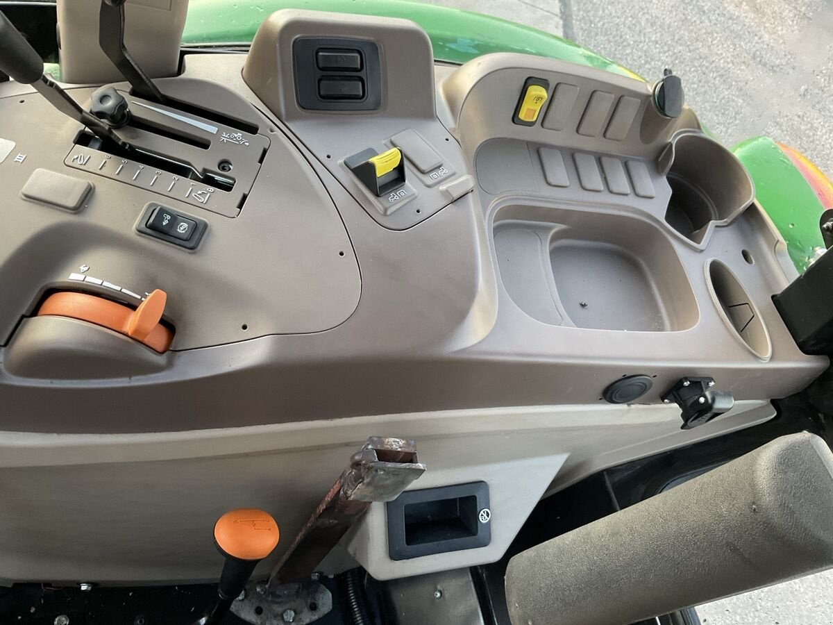 Traktor типа John Deere 5075E, Gebrauchtmaschine в Zwettl (Фотография 24)