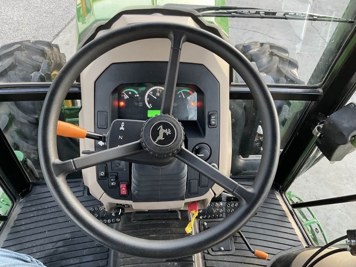 Traktor типа John Deere 5075E, Gebrauchtmaschine в Zwettl (Фотография 11)