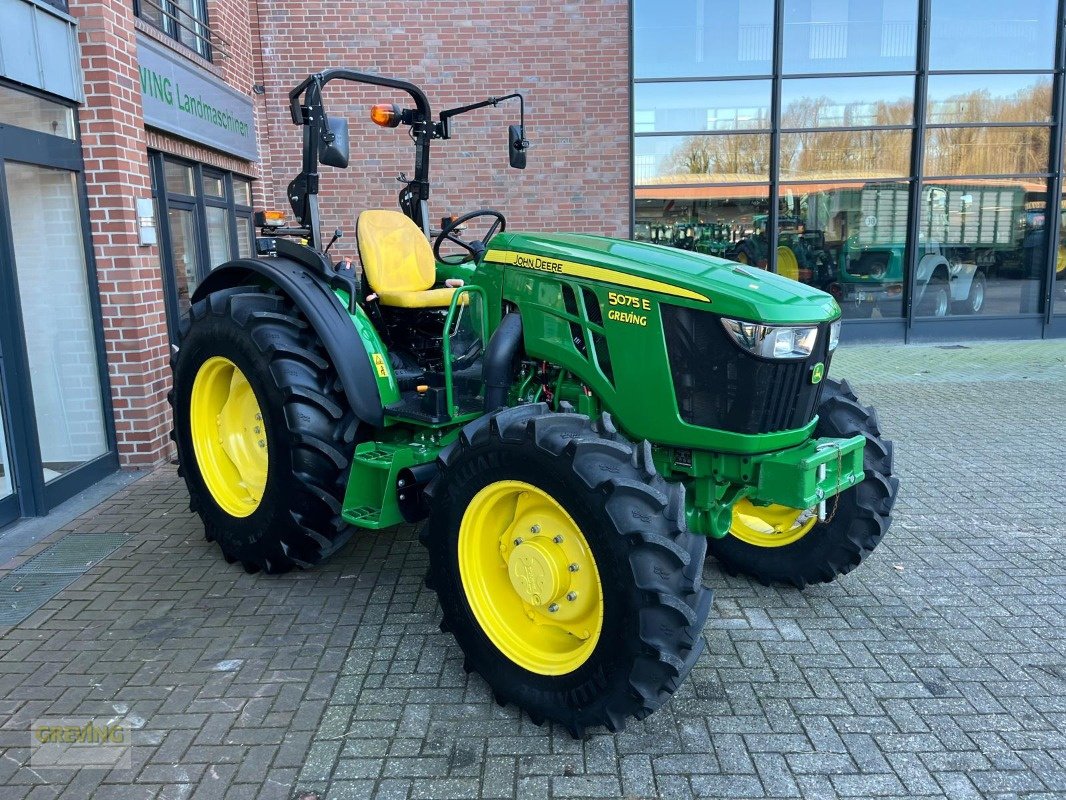 Traktor от тип John Deere 5075E, Neumaschine в Ahaus (Снимка 3)