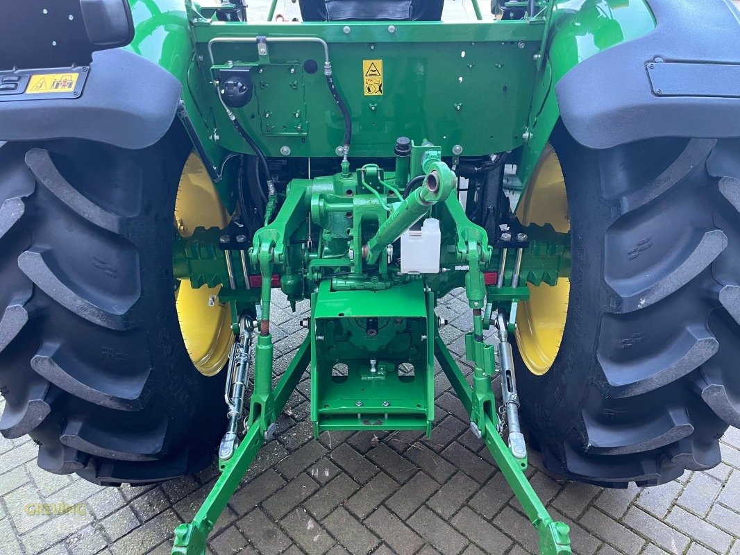 Traktor от тип John Deere 5075E, Neumaschine в Ahaus (Снимка 8)