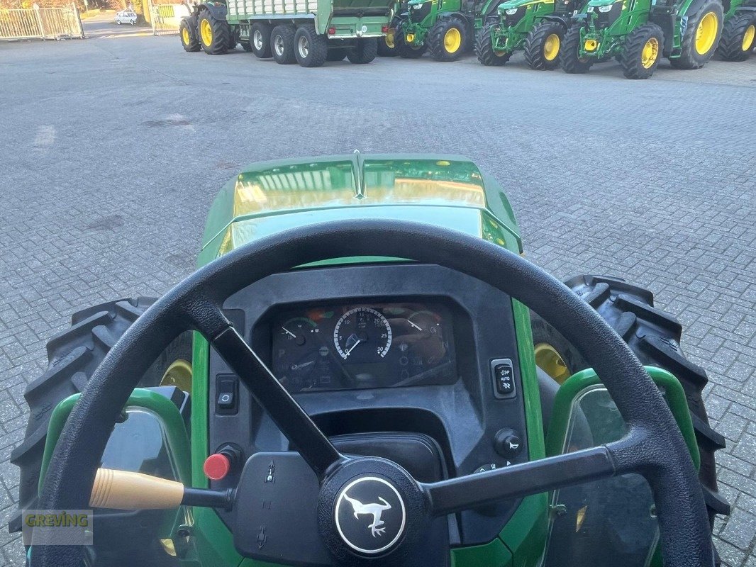 Traktor от тип John Deere 5075E, Neumaschine в Ahaus (Снимка 10)