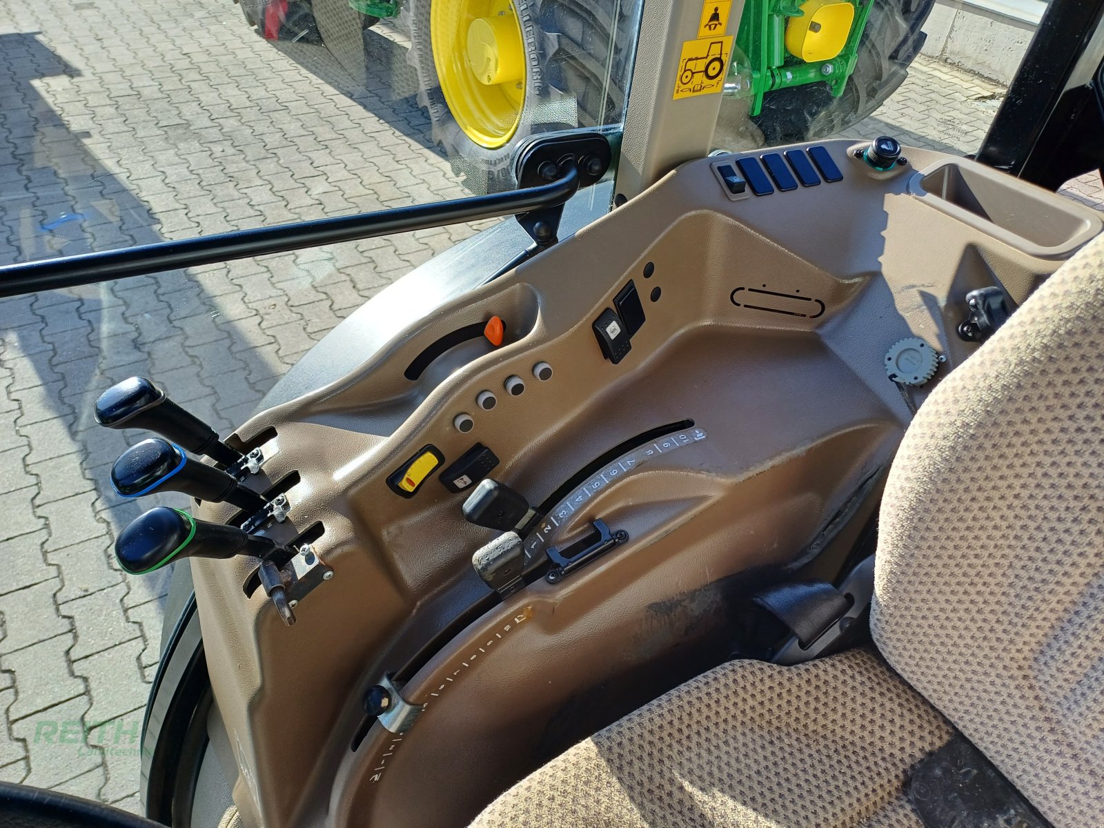 Traktor typu John Deere 5075GF, Gebrauchtmaschine v Wolnzach (Obrázek 11)