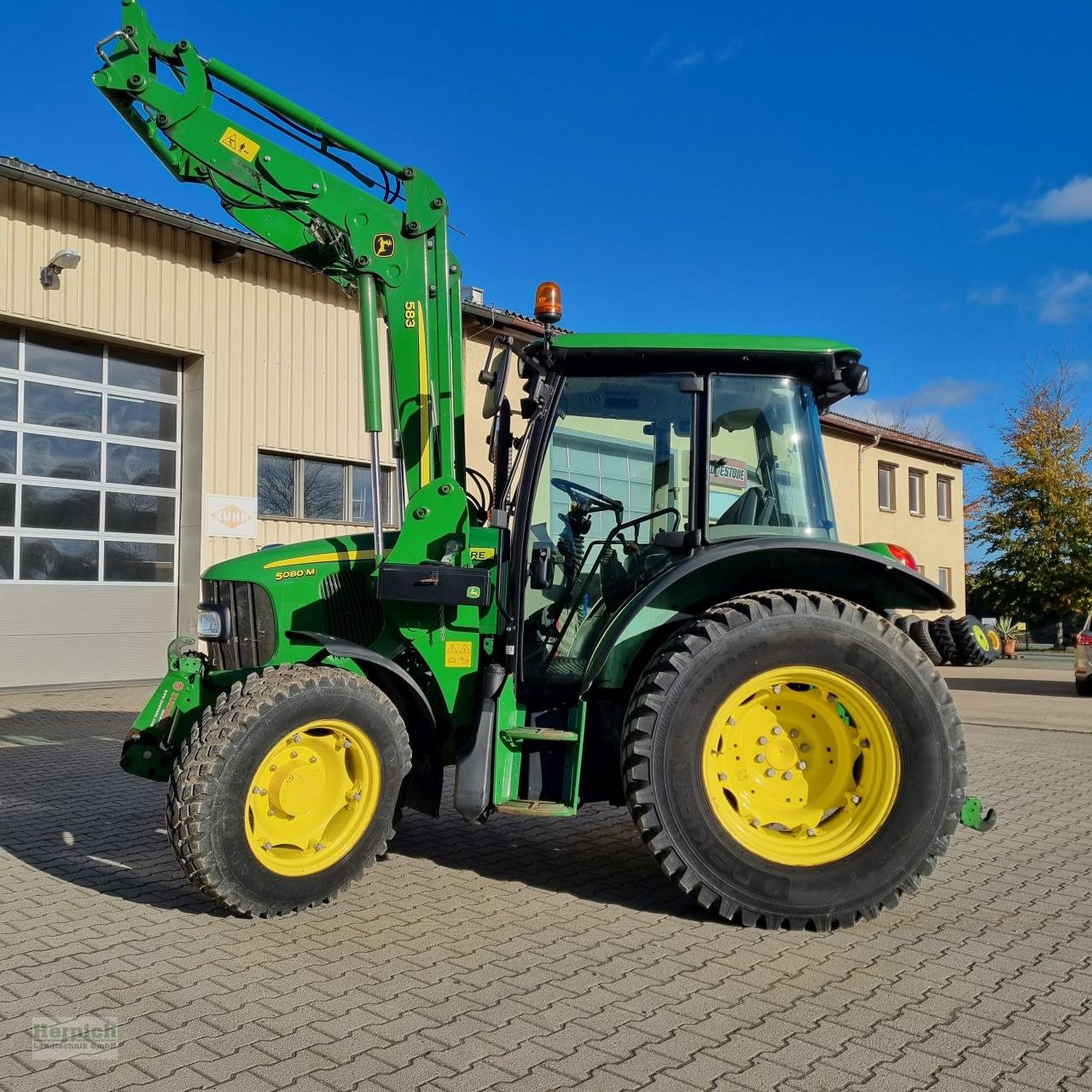 Traktor от тип John Deere 5080 M, Gebrauchtmaschine в Drebach (Снимка 1)