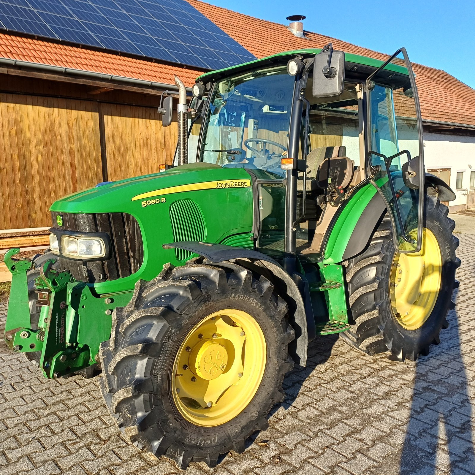 Traktor des Typs John Deere 5080 R, Gebrauchtmaschine in Esternberg (Bild 1)