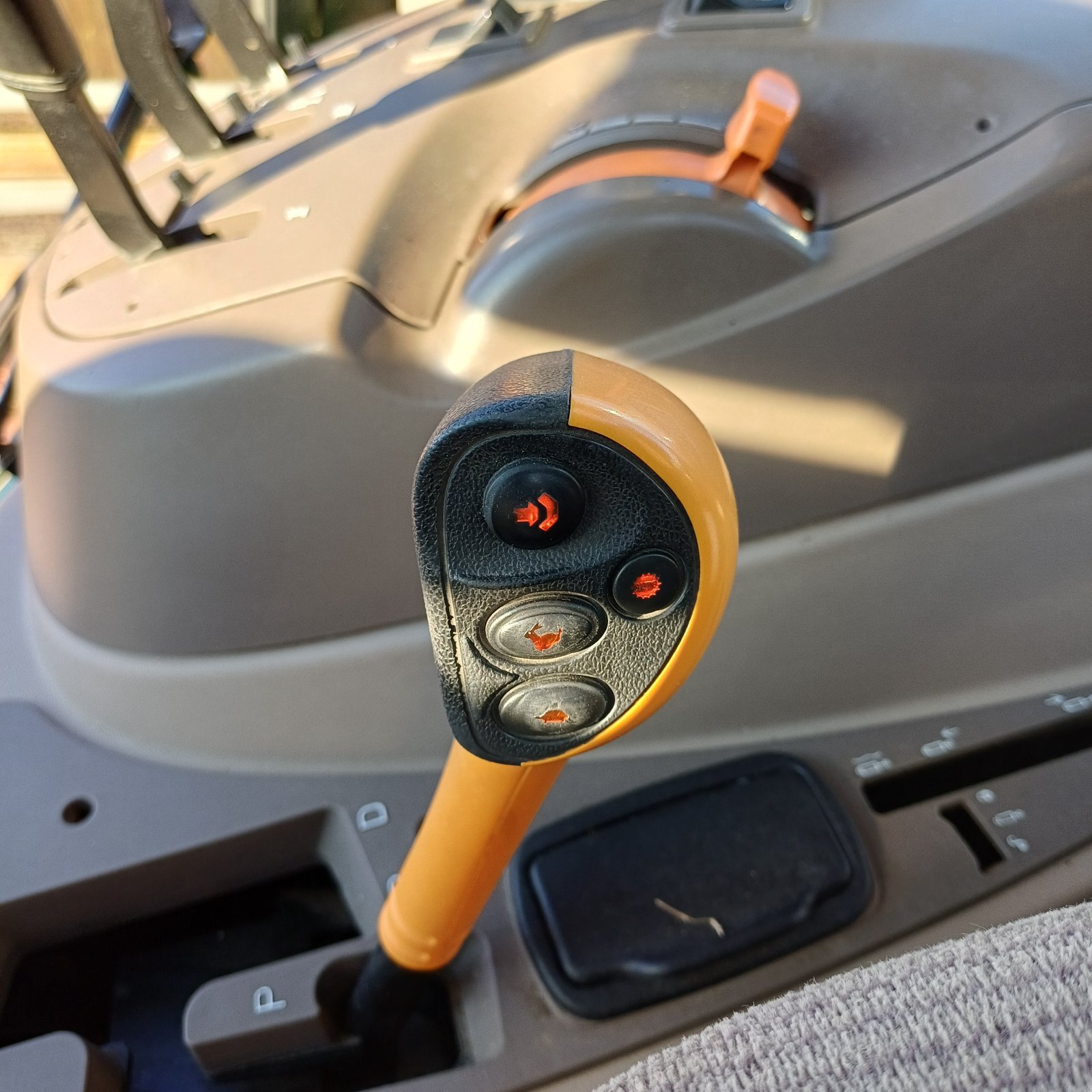 Traktor des Typs John Deere 5080 R, Gebrauchtmaschine in Esternberg (Bild 5)