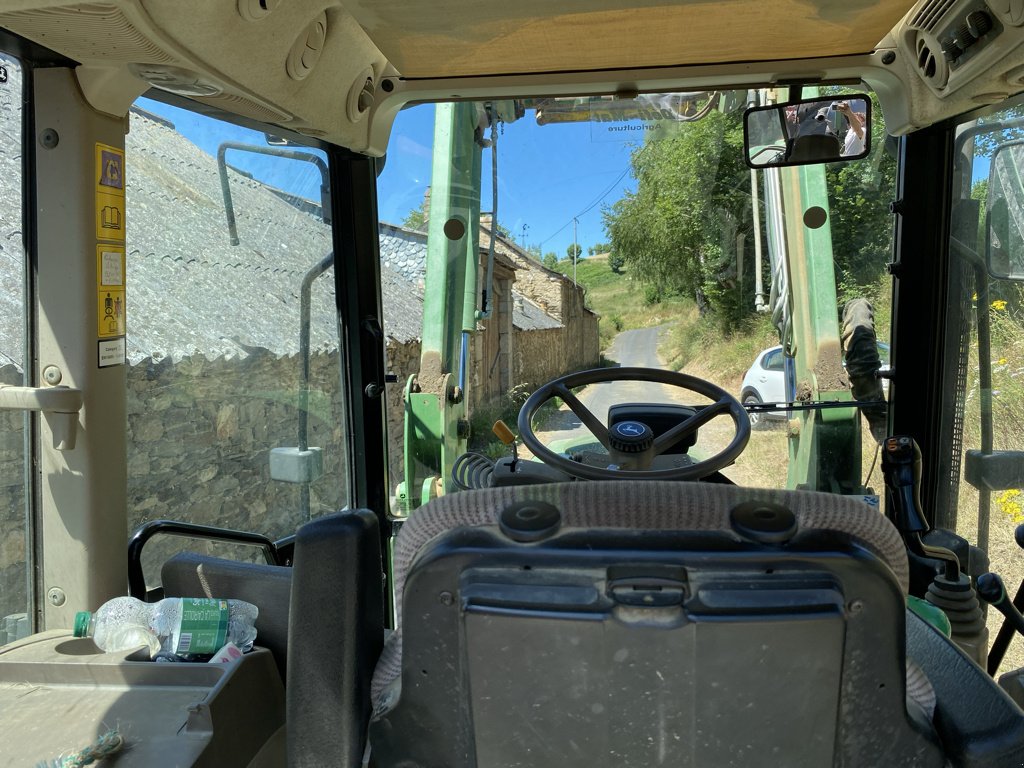 Traktor типа John Deere 5080R, Gebrauchtmaschine в SAINT FLOUR (Фотография 10)