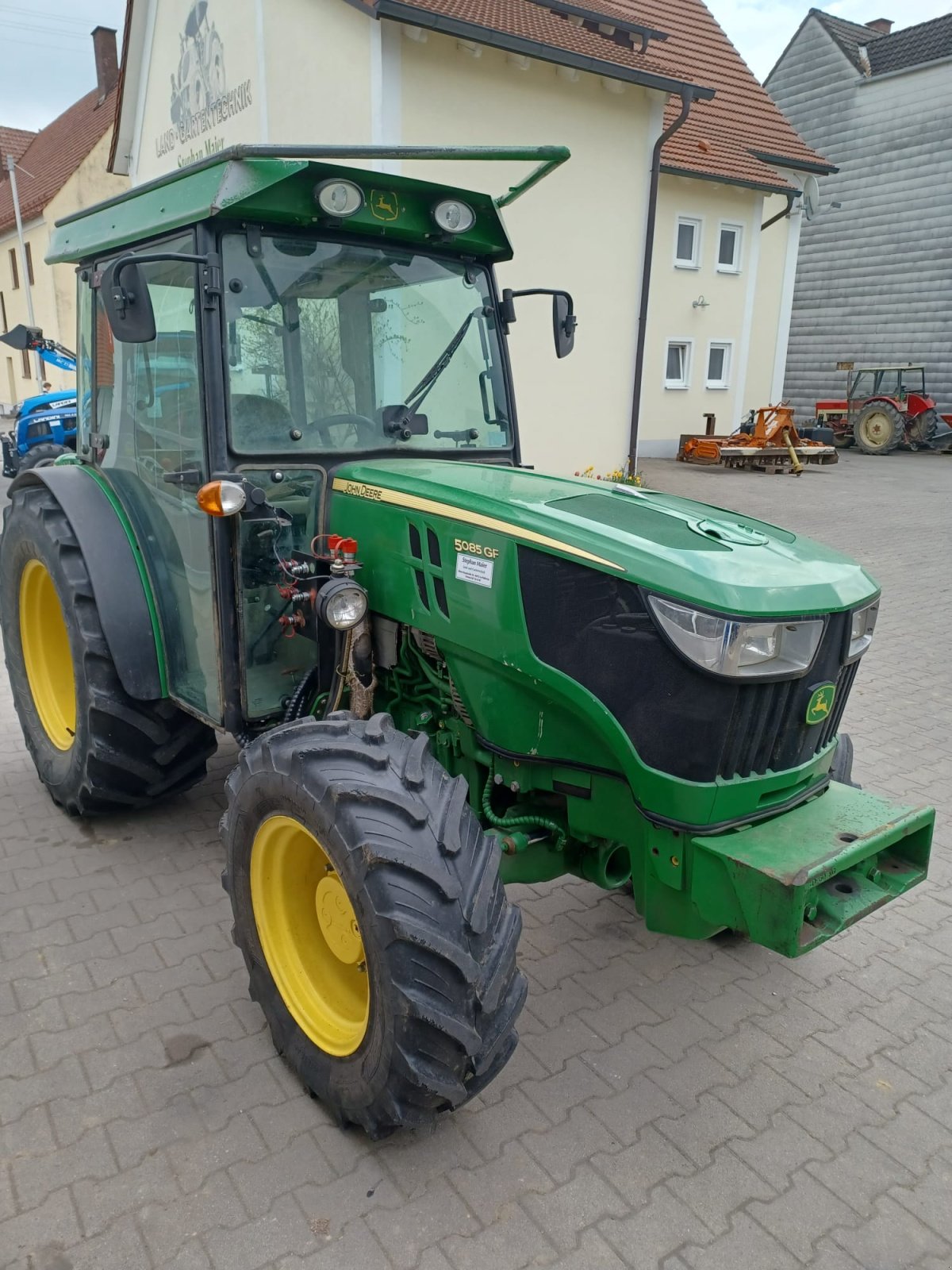 Traktor του τύπου John Deere 5085 GF, Gebrauchtmaschine σε Au/Hallertau (Φωτογραφία 1)