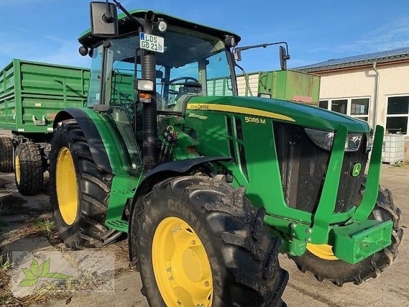 Traktor типа John Deere 5085M, Gebrauchtmaschine в Märkische Heide (Фотография 9)