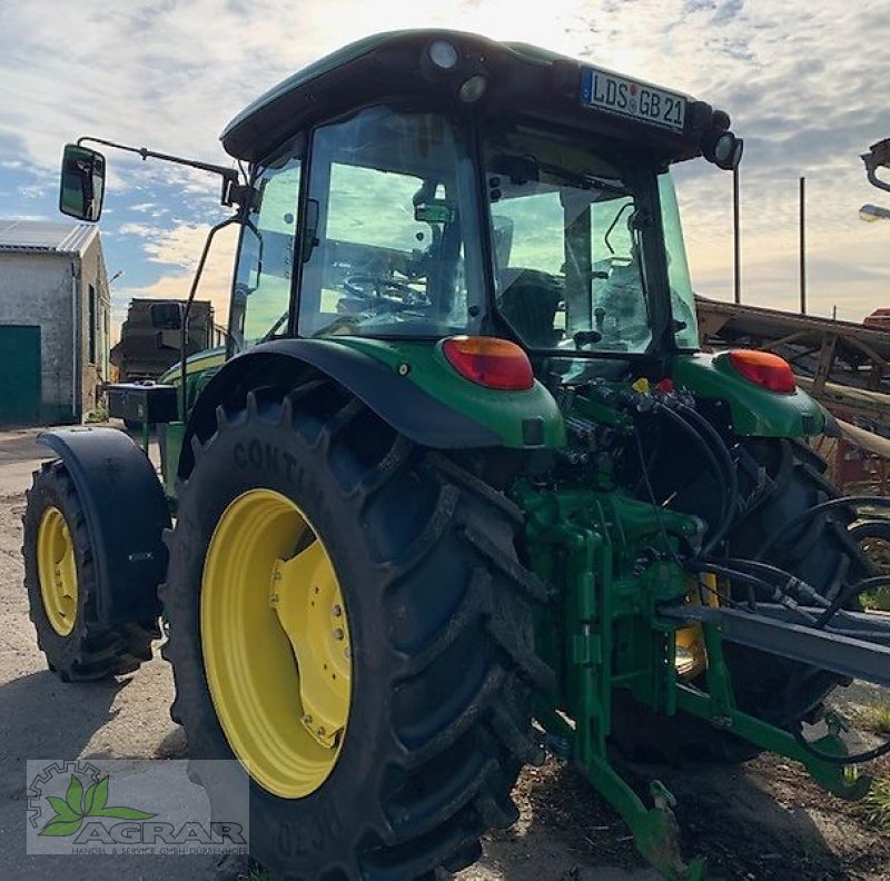Traktor типа John Deere 5085M, Gebrauchtmaschine в Märkische Heide (Фотография 2)