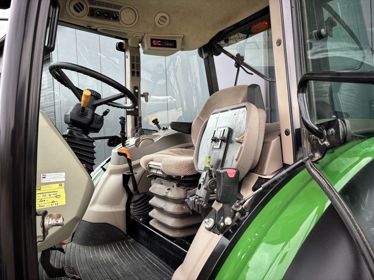 Traktor van het type John Deere 5085M, Gebrauchtmaschine in Daarle (Foto 8)