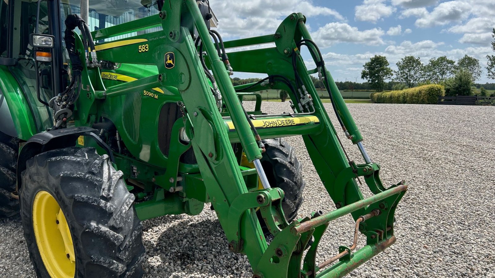 Traktor of the type John Deere 5090 M med John Deere 583 Frontlæsser, Gebrauchtmaschine in Thorsø (Picture 14)