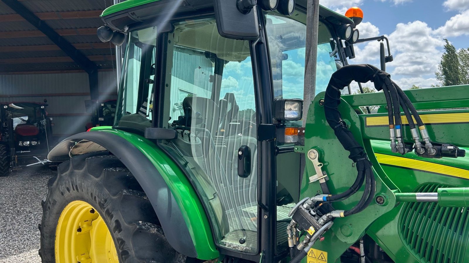 Traktor of the type John Deere 5090 M med John Deere 583 Frontlæsser, Gebrauchtmaschine in Thorsø (Picture 15)