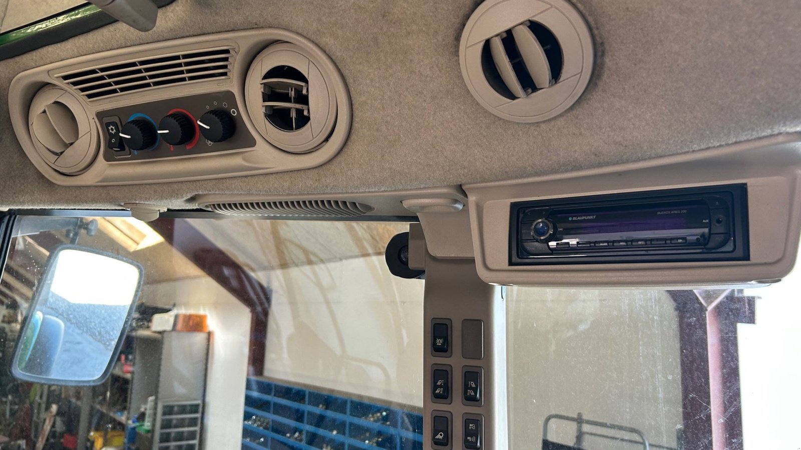 Traktor типа John Deere 5090 M med John Deere 583 Frontlæsser, Gebrauchtmaschine в Thorsø (Фотография 22)