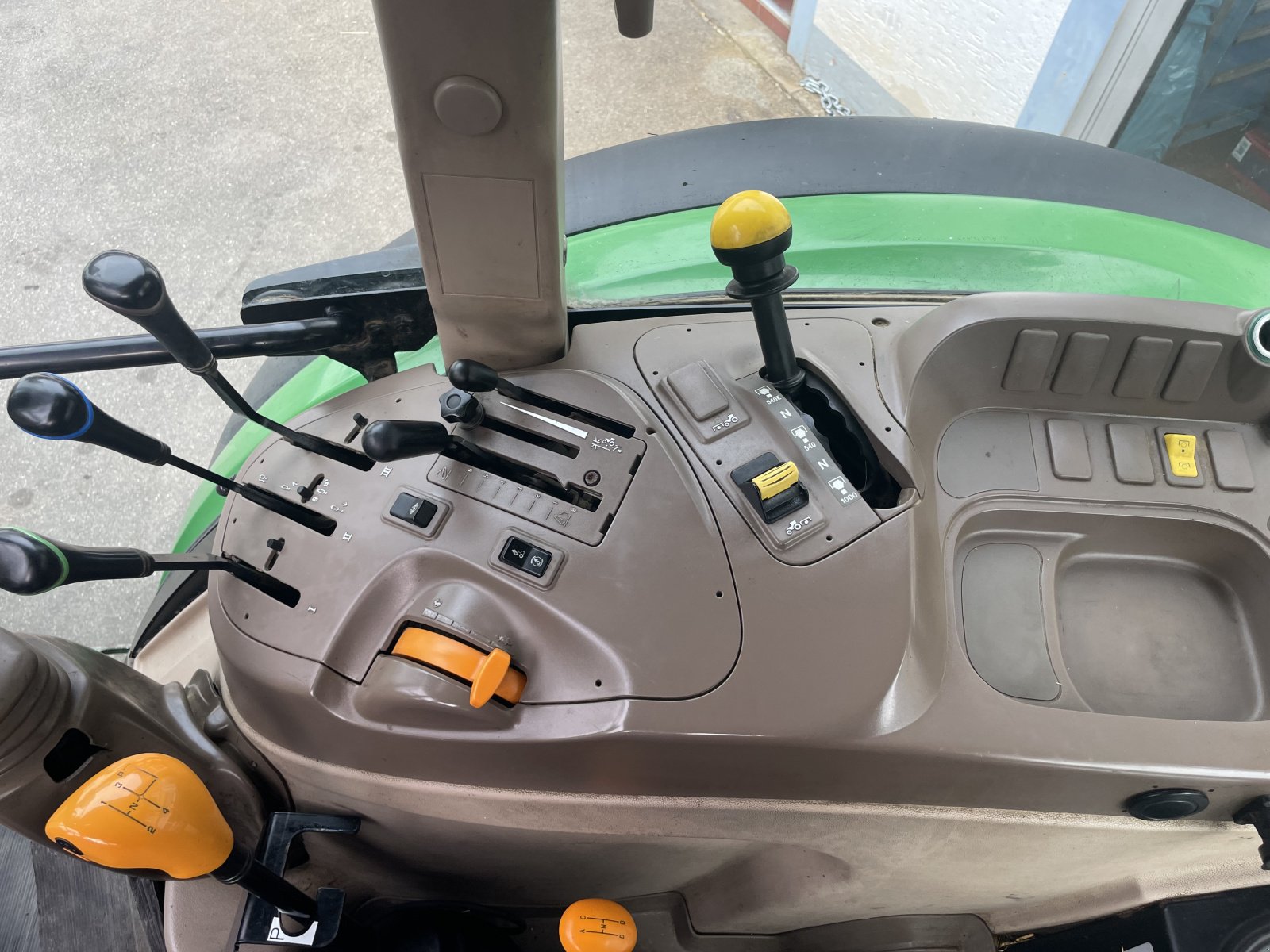 Traktor des Typs John Deere 5090 M, Gebrauchtmaschine in Ochsenhausen (Bild 12)