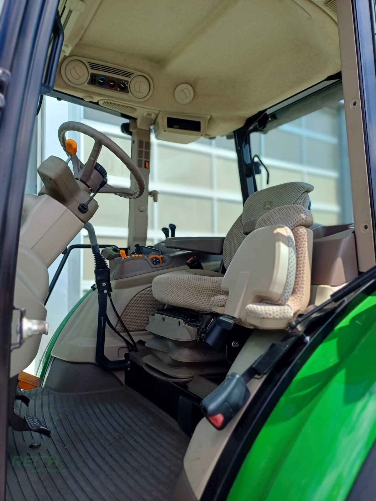 Traktor tip John Deere 5090 R, Gebrauchtmaschine in Wolnzach (Poză 15)