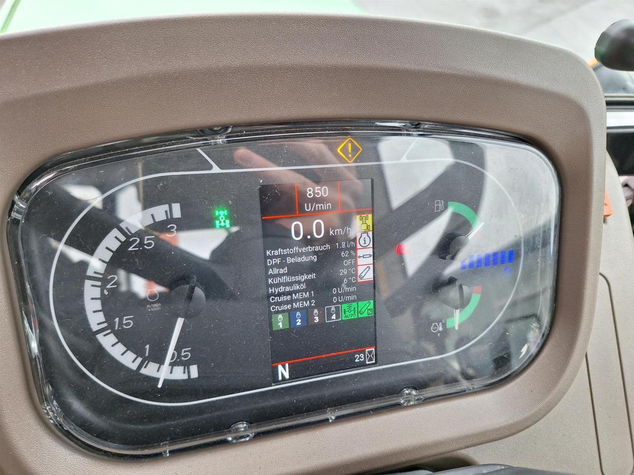 Traktor от тип John Deere 5090GV, Vorführmaschine в Niederkirchen (Снимка 14)