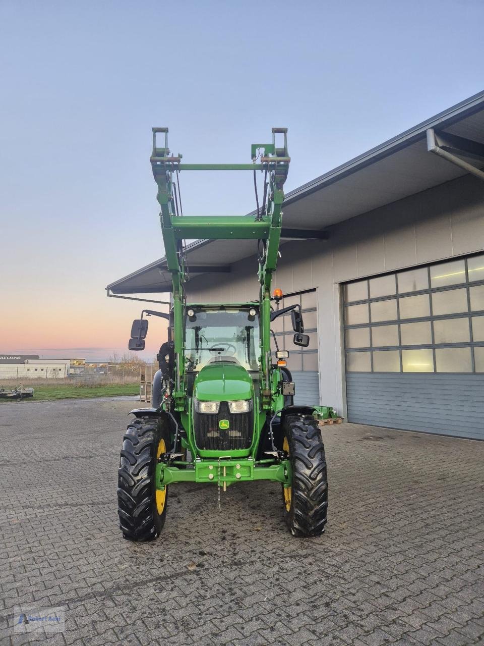 Traktor типа John Deere 5090M, Gebrauchtmaschine в Simmern (Фотография 1)