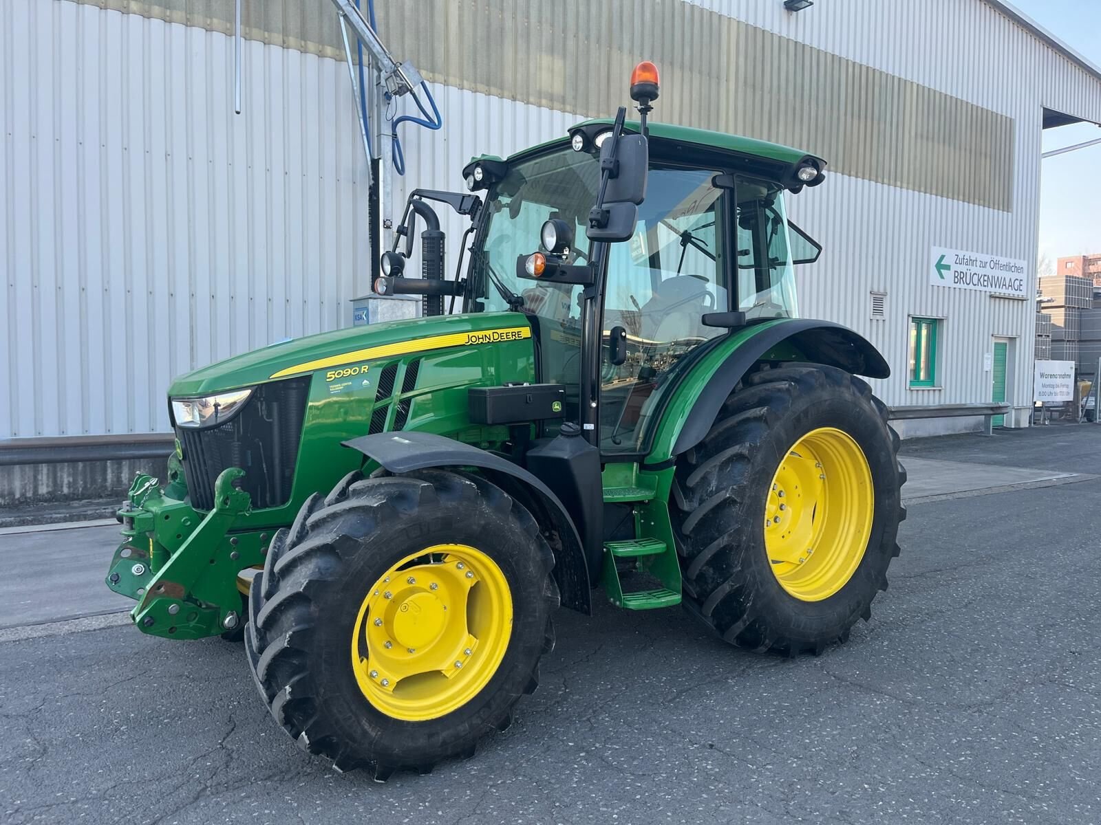 Traktor Türe ait John Deere 5090R, Gebrauchtmaschine içinde Kalsdorf (resim 1)