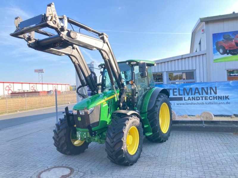 Traktor des Typs John Deere 5090R, Gebrauchtmaschine in Stuhr (Bild 1)