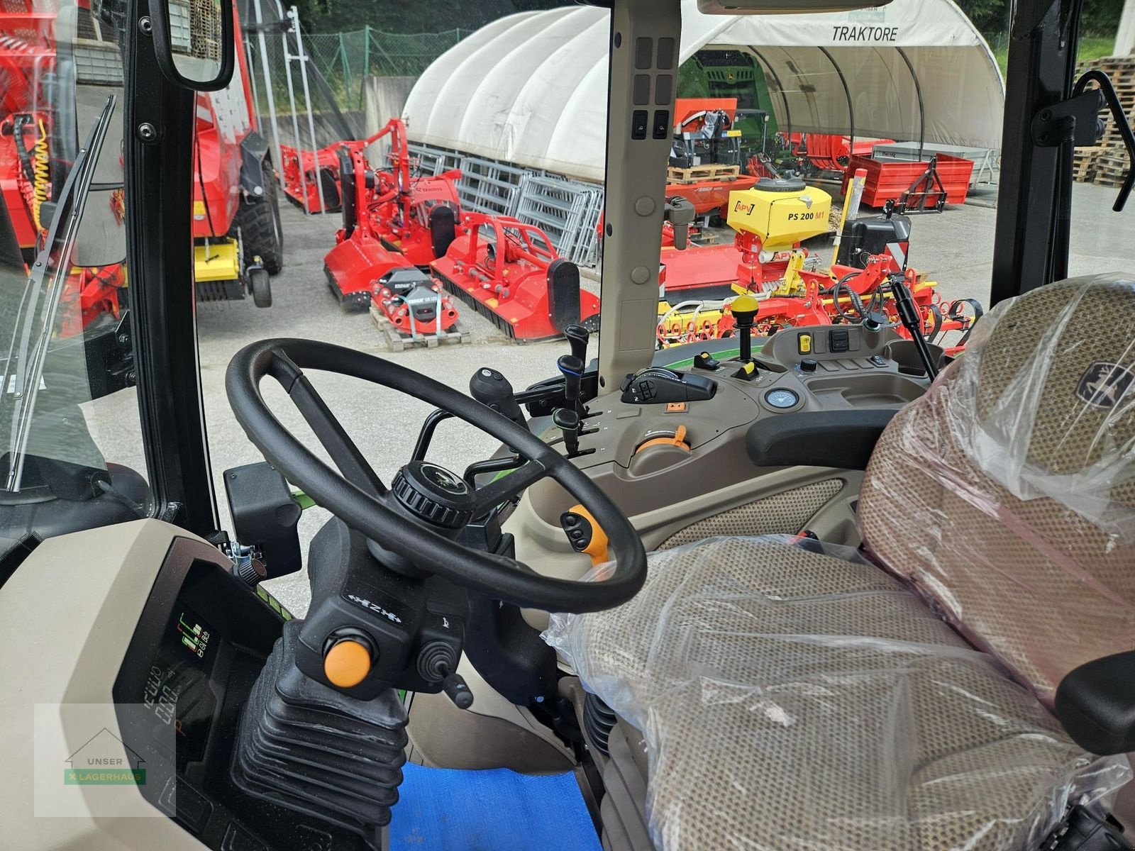 Traktor типа John Deere 5095M PowrQuad Plus, Vorführmaschine в Wies (Фотография 2)