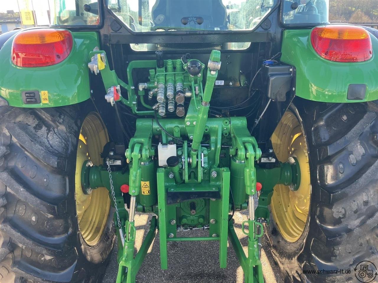 Traktor des Typs John Deere 5095M, Gebrauchtmaschine in Aspach (Bild 8)