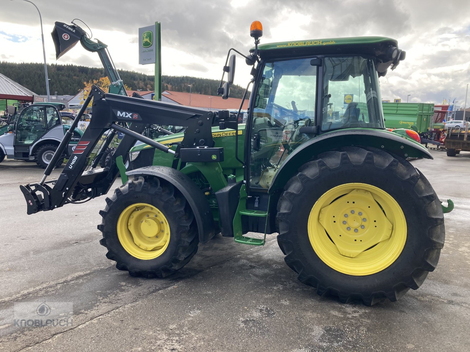 Traktor des Typs John Deere 5100 M, Gebrauchtmaschine in Immendingen (Bild 3)