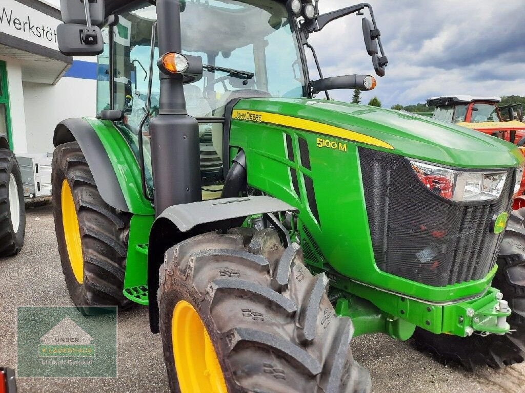 Traktor des Typs John Deere 5100 M, Neumaschine in Perg (Bild 2)