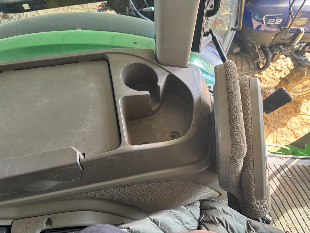 Traktor of the type John Deere 5100 M, Gebrauchtmaschine in UZERCHE (Picture 8)