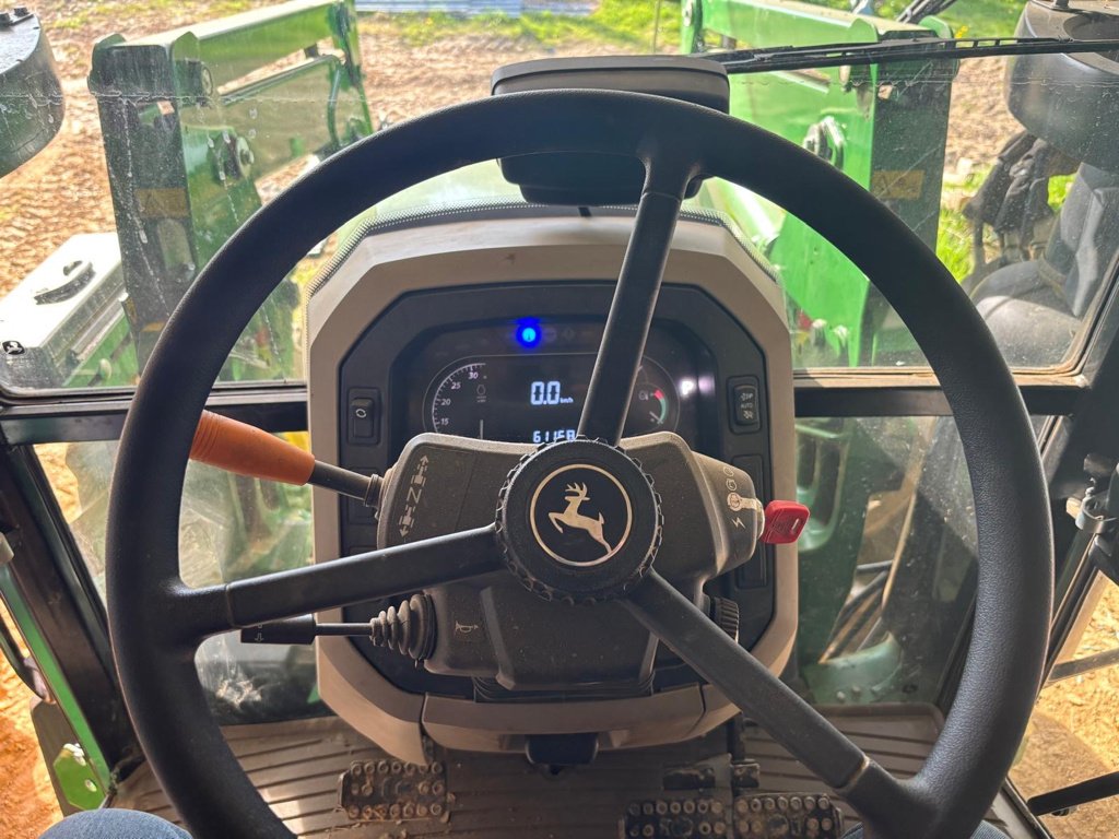 Traktor of the type John Deere 5100 M, Gebrauchtmaschine in UZERCHE (Picture 11)