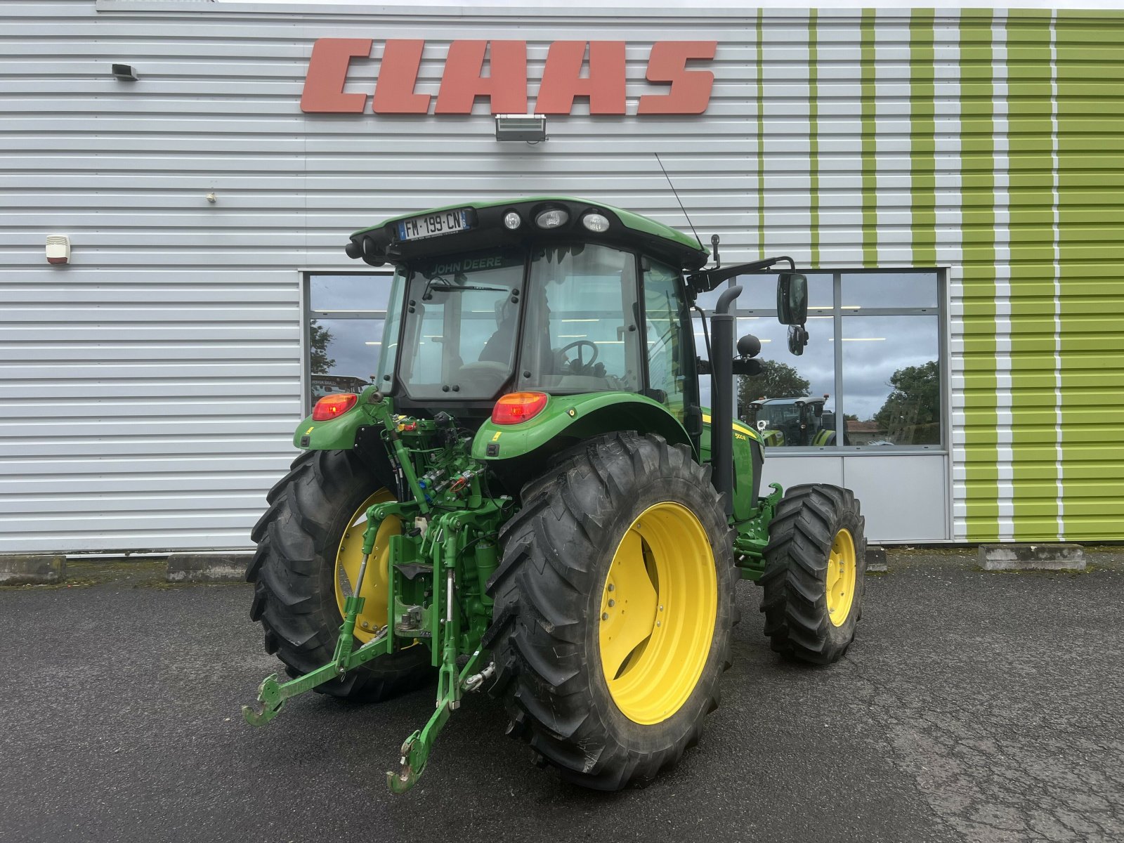 Traktor a típus John Deere 5100 R, Gebrauchtmaschine ekkor: Gannat (Kép 8)