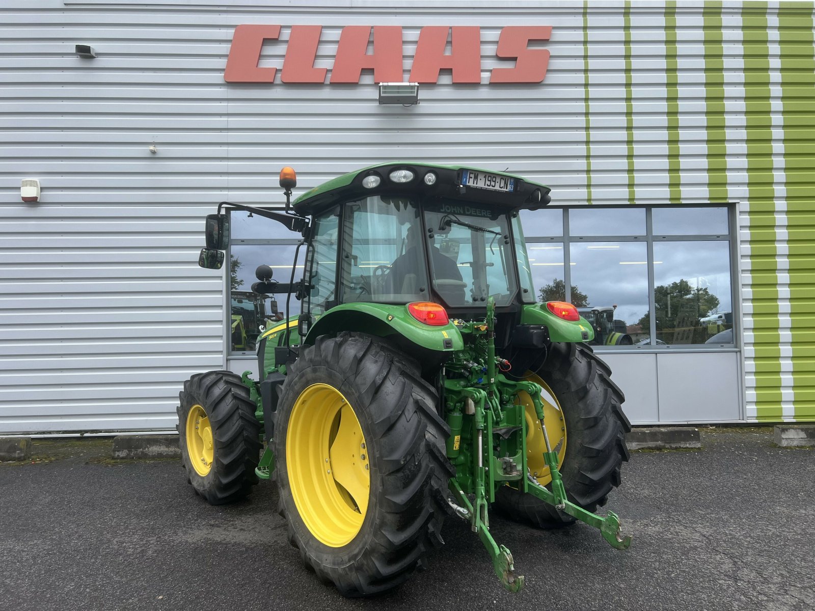Traktor a típus John Deere 5100 R, Gebrauchtmaschine ekkor: Gannat (Kép 5)