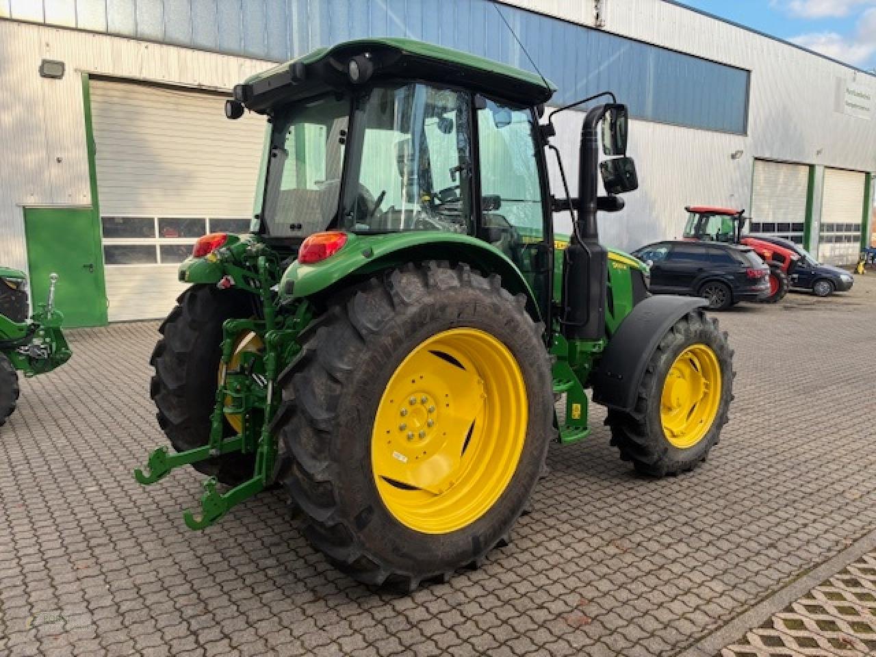 Traktor типа John Deere 5100M 32V16R POWRREVERSER, Neumaschine в Jahnatal (Фотография 4)