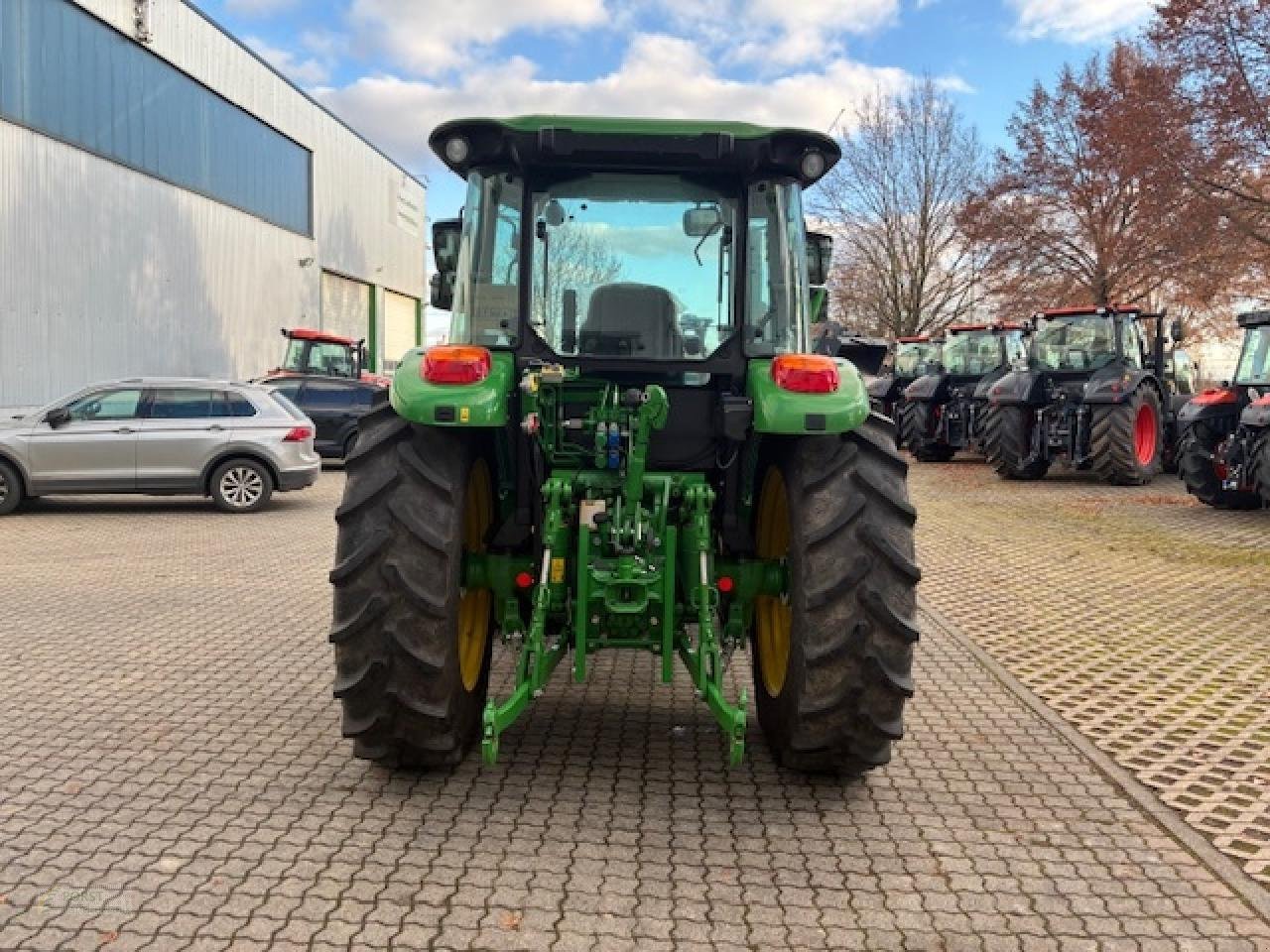 Traktor типа John Deere 5100M 32V16R POWRREVERSER, Neumaschine в Jahnatal (Фотография 5)