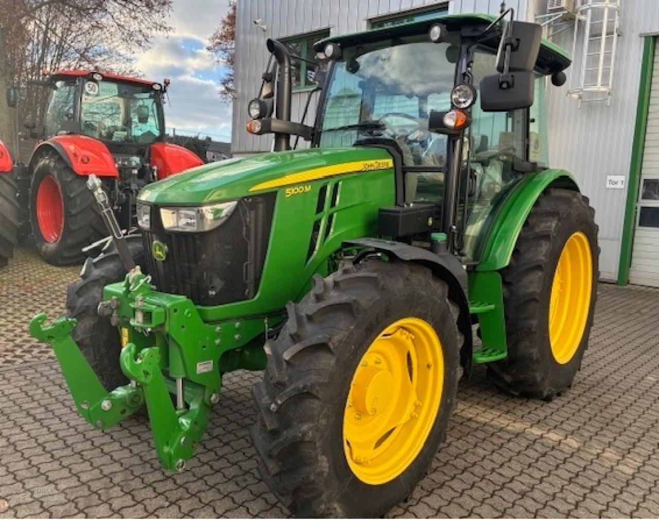 Traktor del tipo John Deere 5100M 32V16R POWRREVERSER, Neumaschine In Jahnatal (Immagine 1)