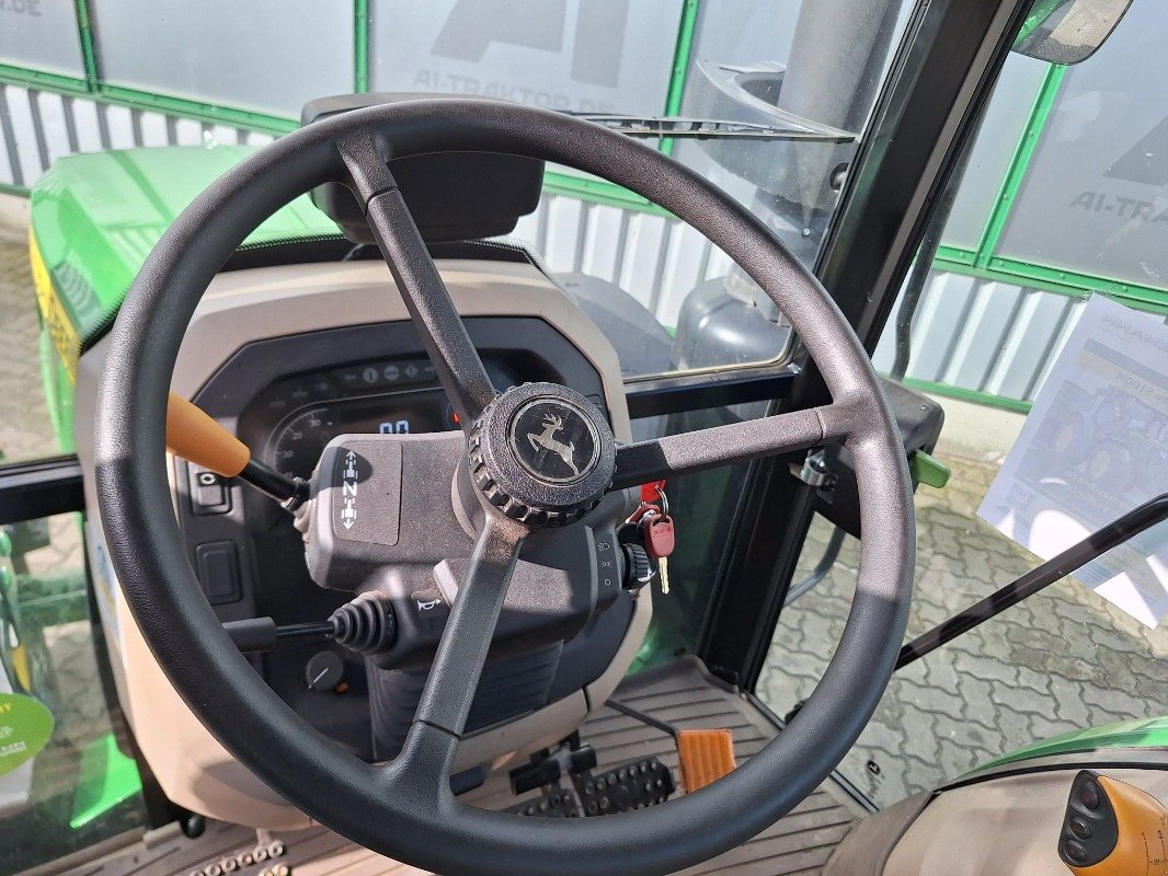 Traktor des Typs John Deere 5100M **MIETRÜCKLÄUFER**, Neumaschine in Sittensen (Bild 14)