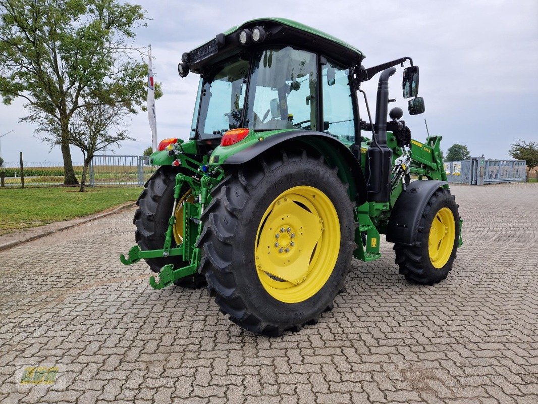 Traktor van het type John Deere 5100M mit 543R Frontlader, Gebrauchtmaschine in Schenkenberg (Foto 11)