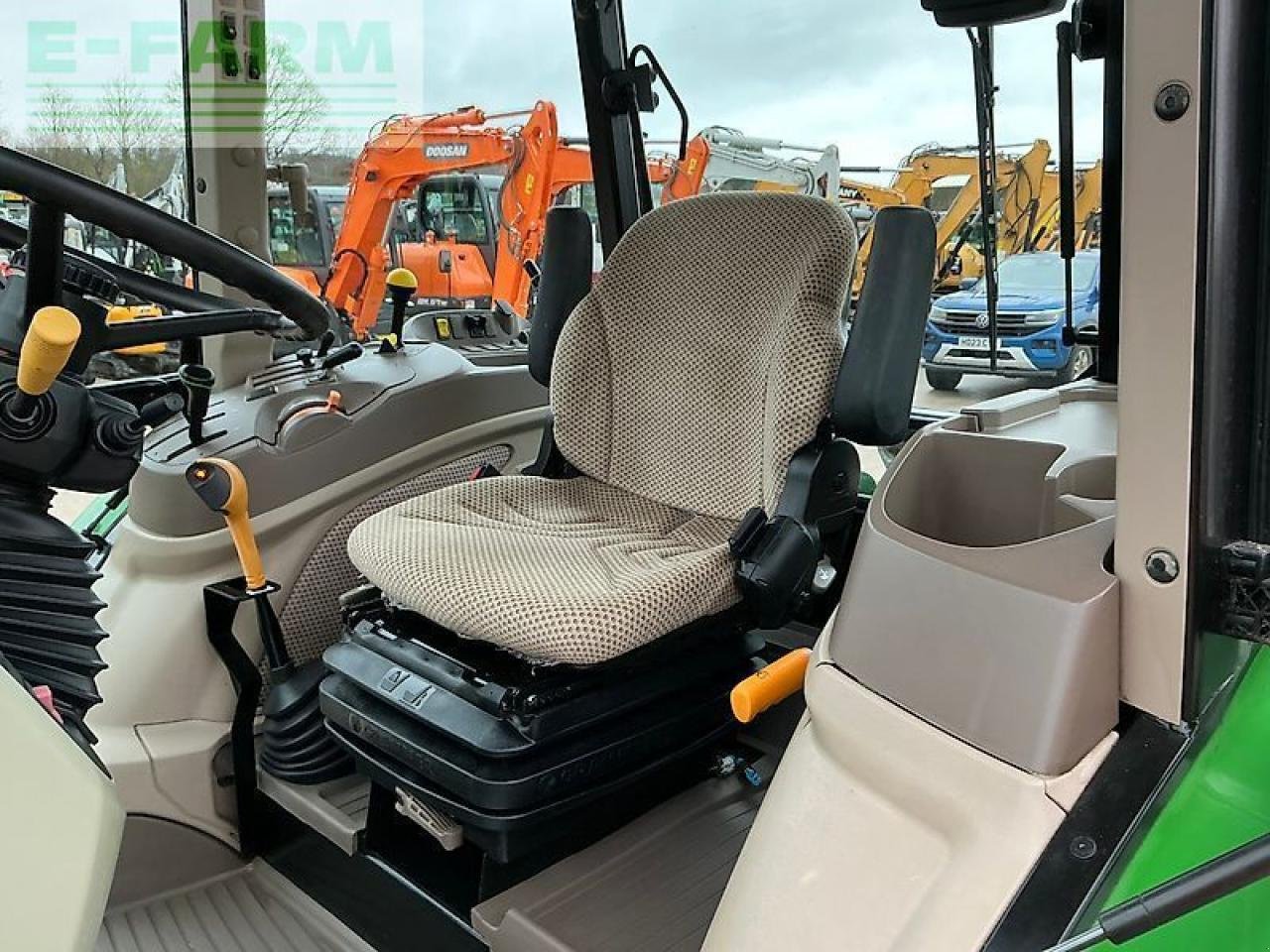 Traktor of the type John Deere 5100m tractor (st25722), Gebrauchtmaschine in SHAFTESBURY (Picture 18)