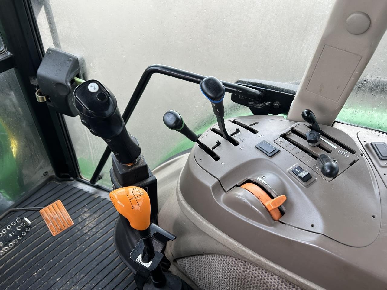 Traktor of the type John Deere 5100M, Gebrauchtmaschine in Bramming (Picture 5)